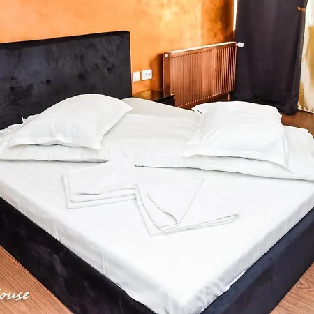 Pixxel House *